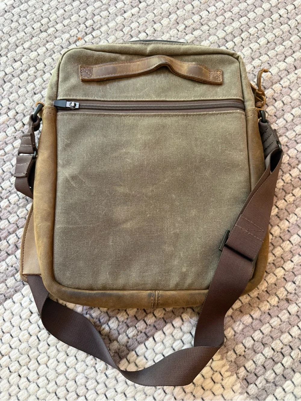 WaterField Designs Bolt Crossbody laptop bag